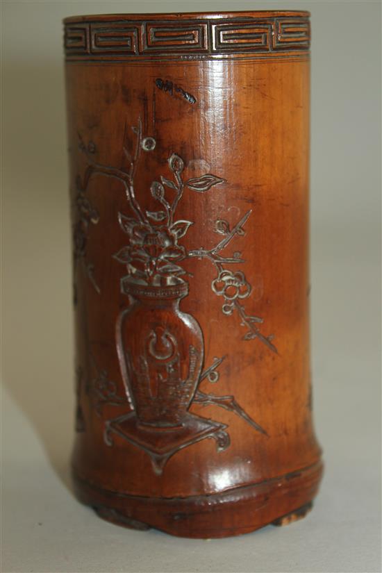 A Chinese small bamboo brush pot, 19th century, 12cm